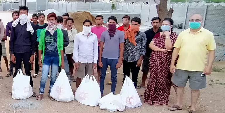 children helped feed 100 hungry families